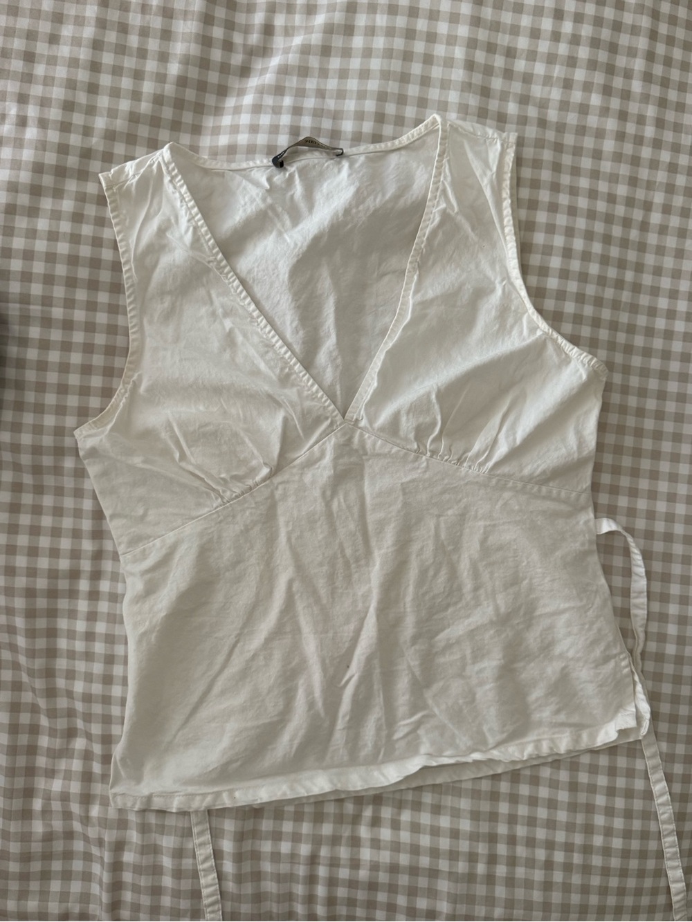 Brandy Melville Classic White V-Neck Womens Wrap Top